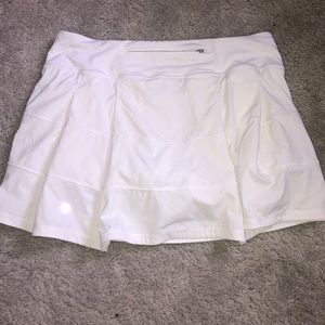 Lululemon White pace rival skirt size 8 tall